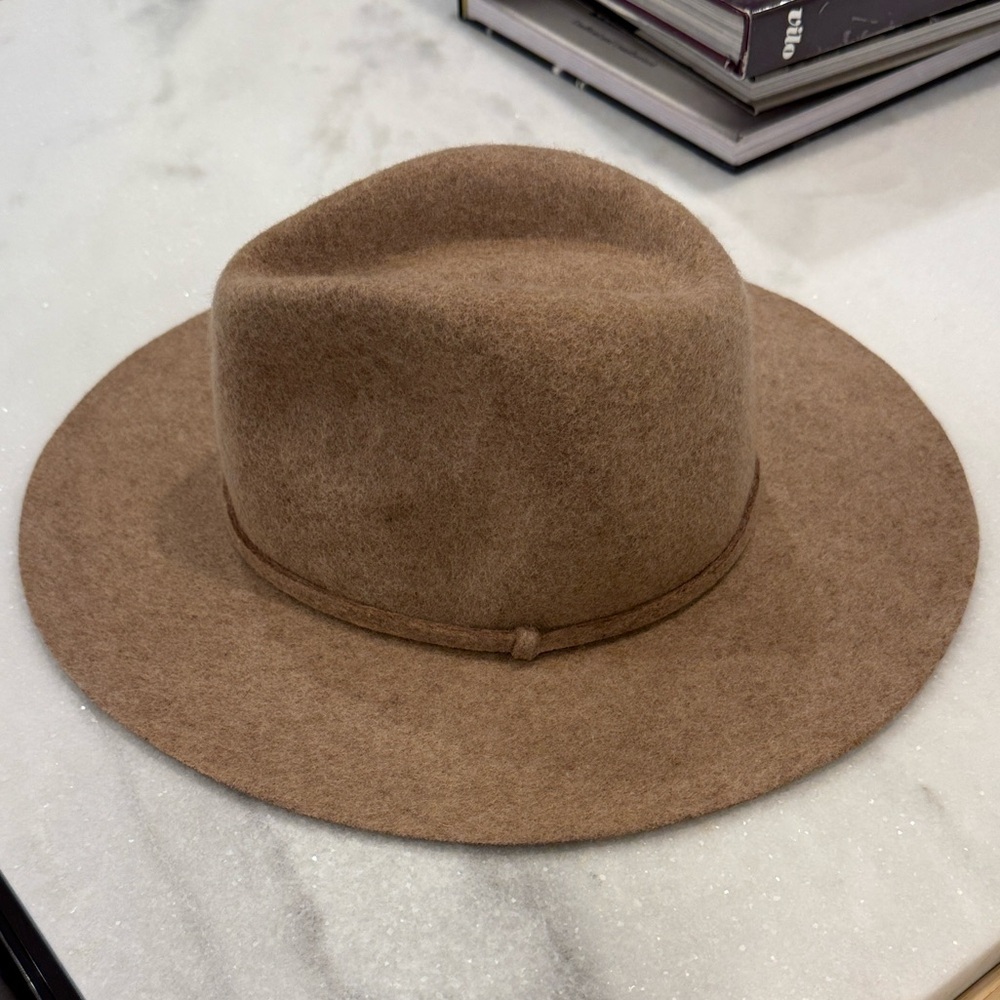 Classic Soft Brown Wool Hat S—M